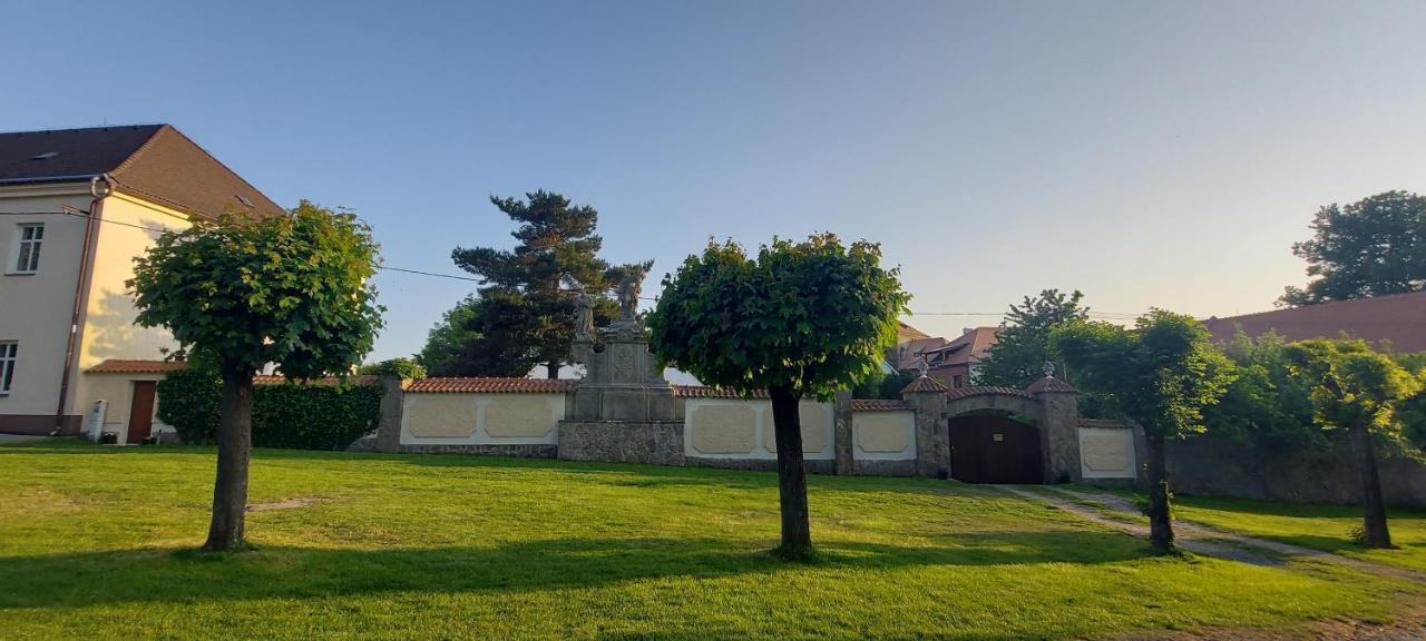 Apartmany Ve Starem Pivovaru Malesov Exterior foto